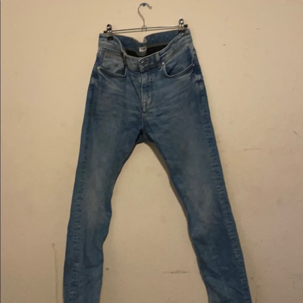 Light blue wash Denim jeans